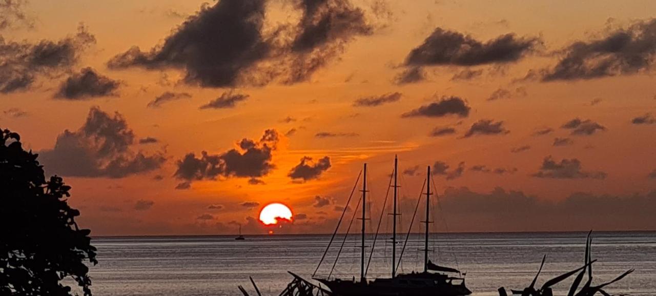 Harmony Self-Catering Apartments Beau Vallon  Exteriör bild